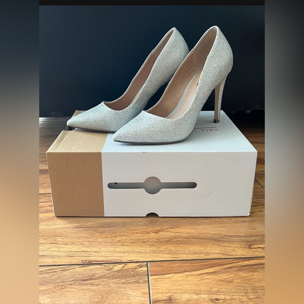 GUC, Woman heels, 4in.